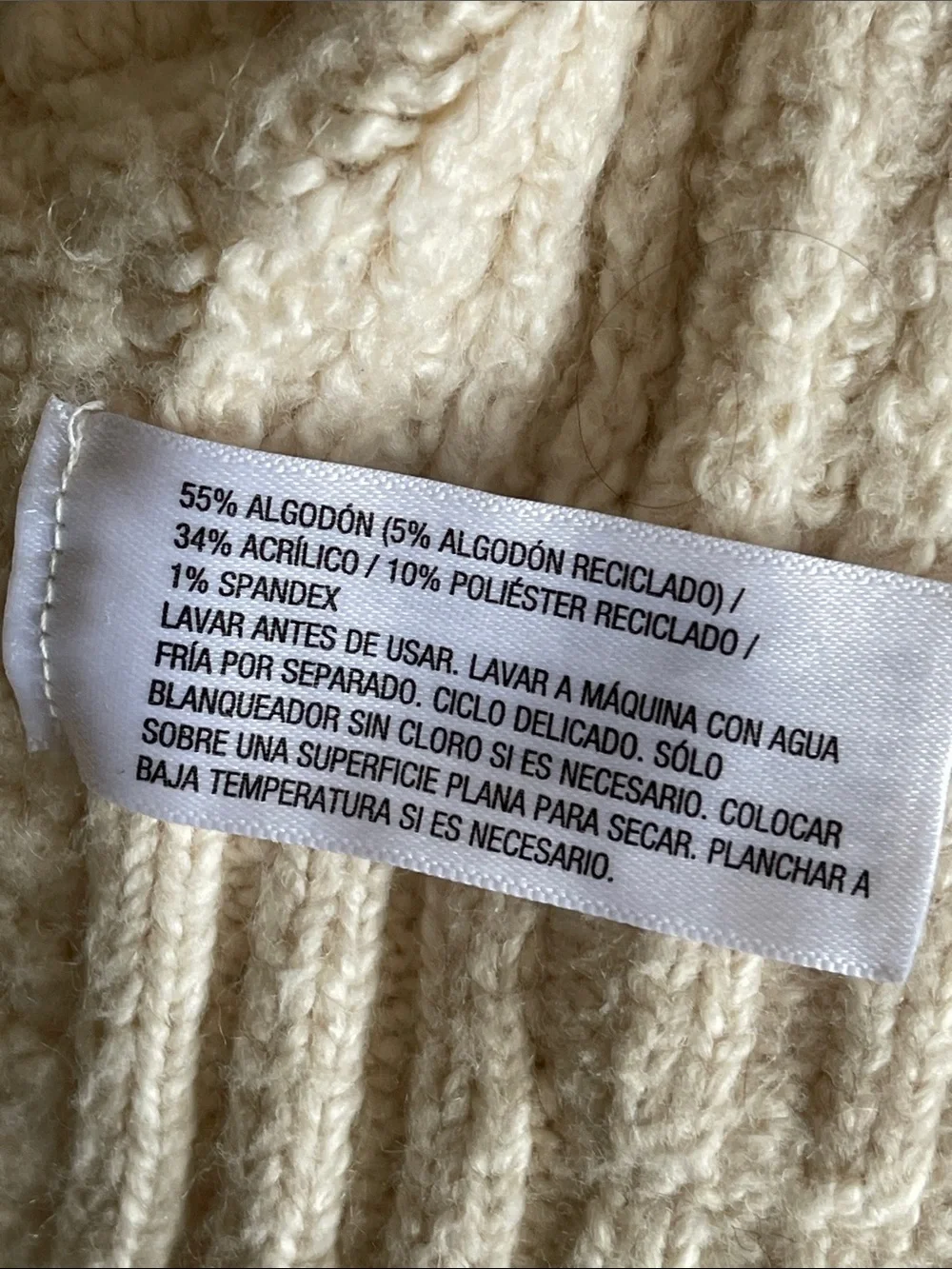 Cream Knit Sleeveless Vest with Pocket Details